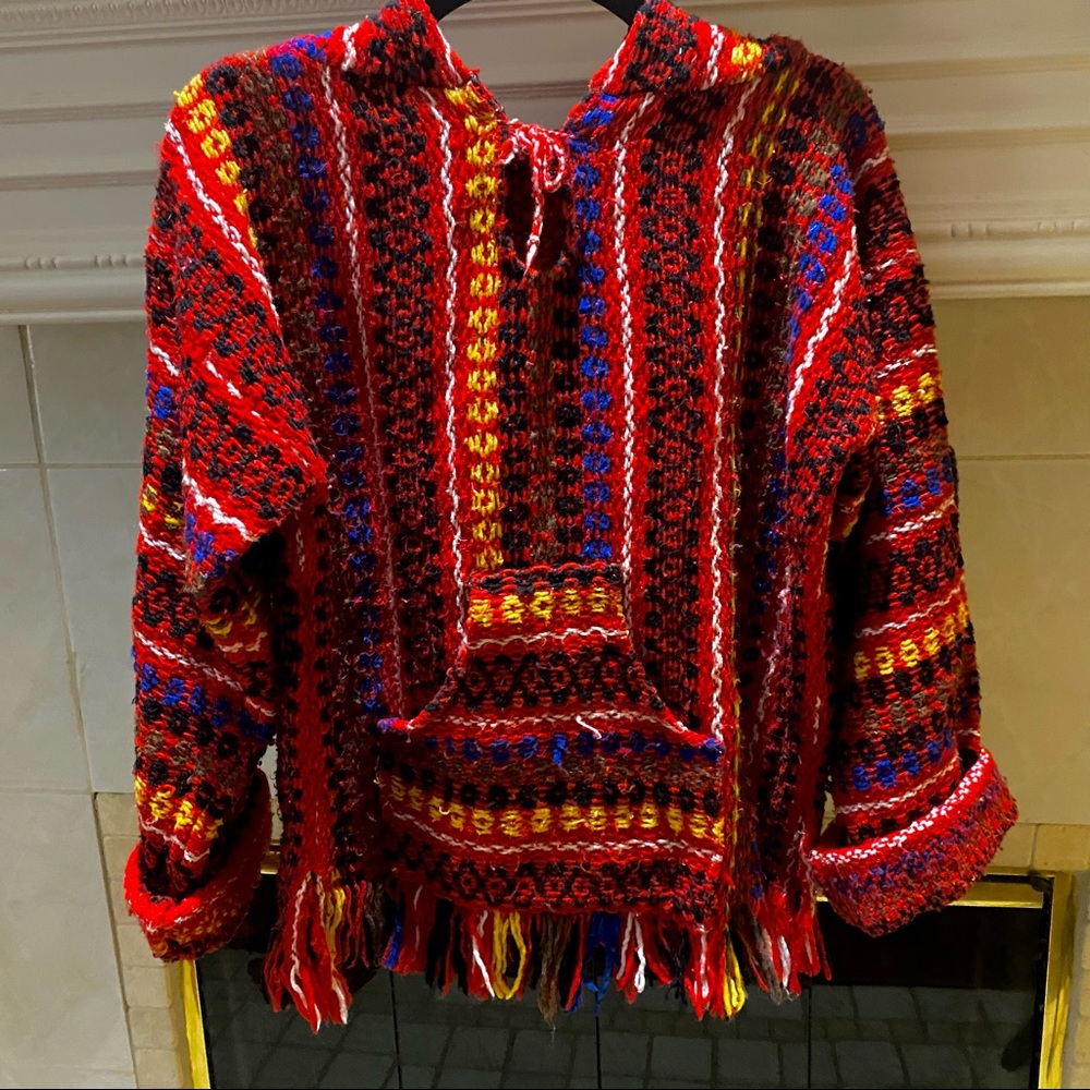 VIBRANT VINTAGE SWEATER